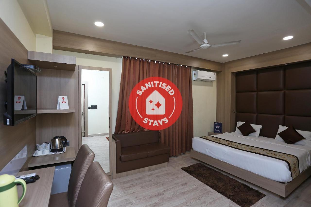 Capital O 5663 Gs Inn Chinhat Exterior foto