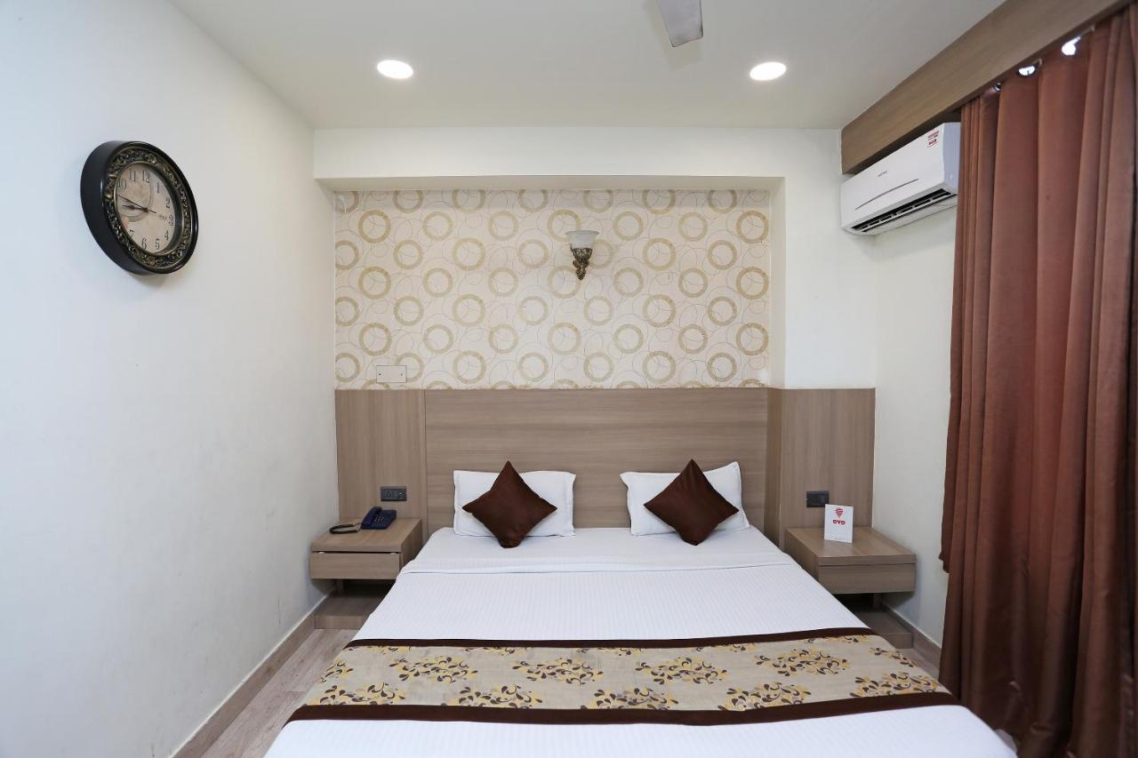 Capital O 5663 Gs Inn Chinhat Exterior foto